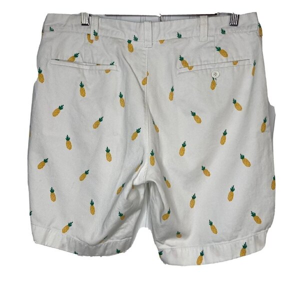 J Crew Gramercy Mens 33 Bermuda Shorts White Pineapple Print Golf Athleisure - Picture 2 of 15